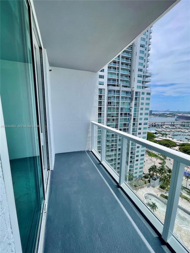 253 NE 2nd St , Unit 2409, Miami, FL 33132 Photo