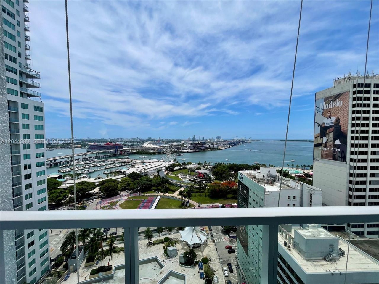 253 NE 2nd St , Unit 2409, Miami, FL 33132 Photo