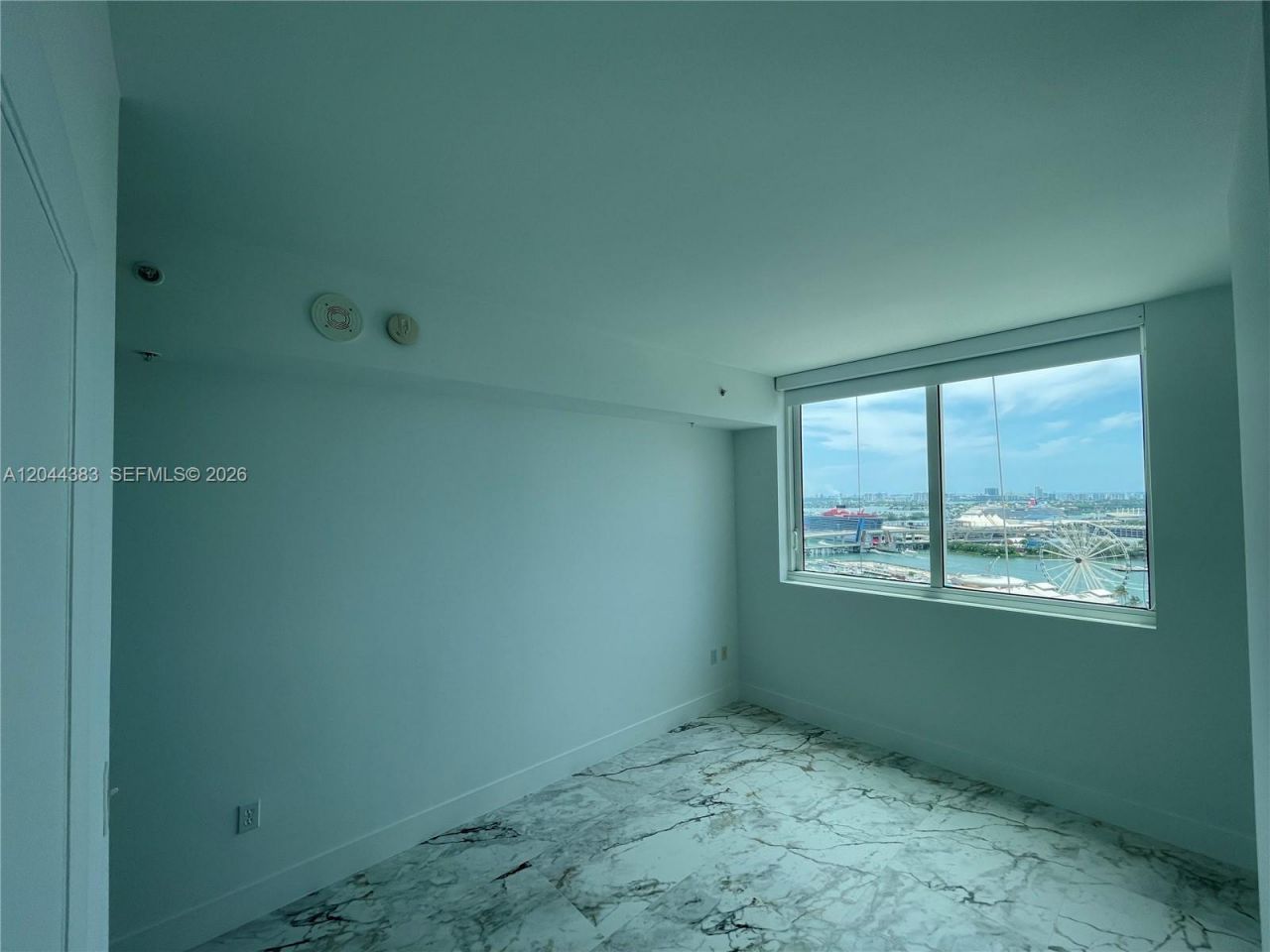 253 NE 2nd St , Unit 2409, Miami, FL 33132 Photo