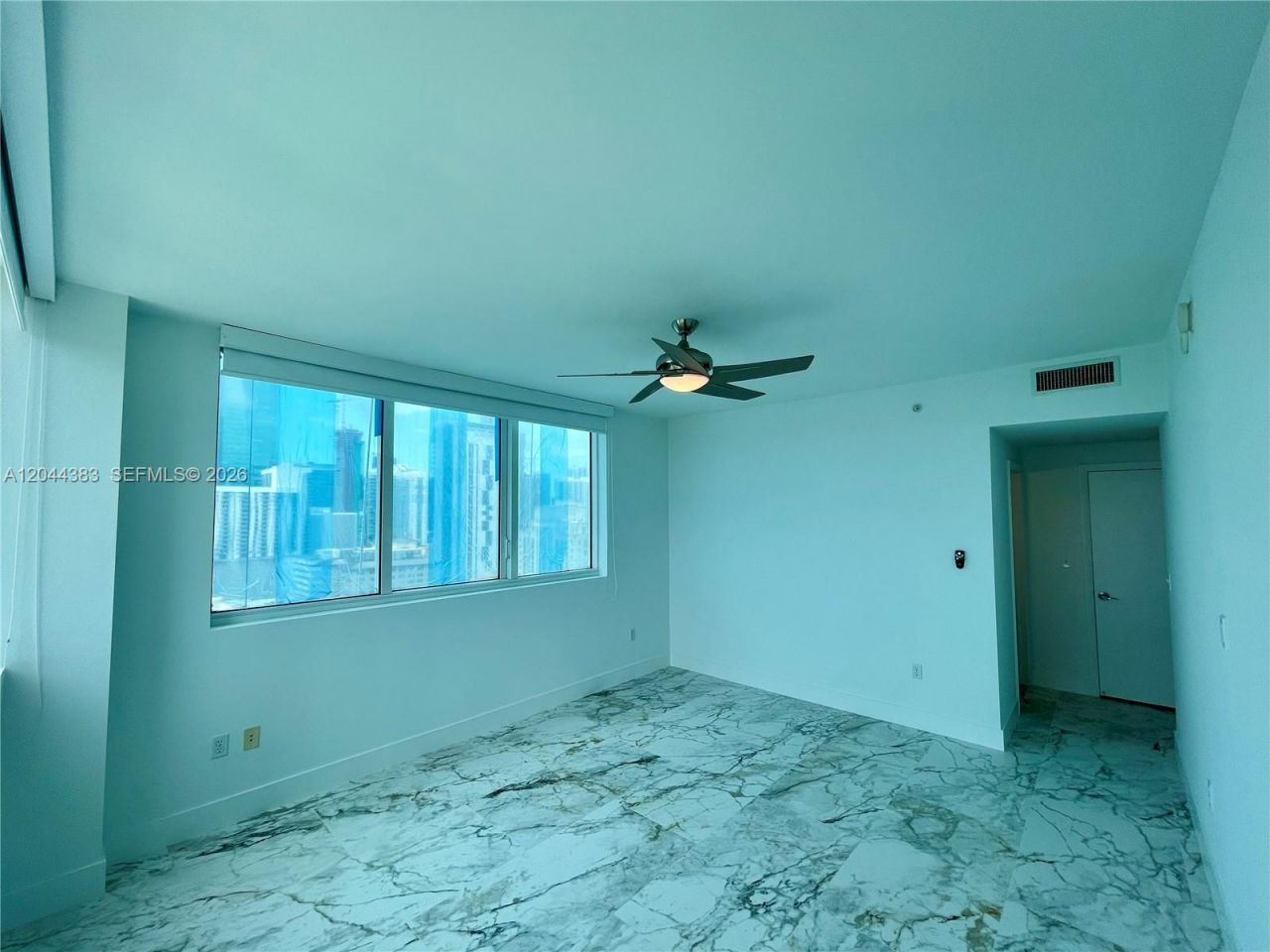 253 NE 2nd St , Unit 2409, Miami, FL 33132 Photo