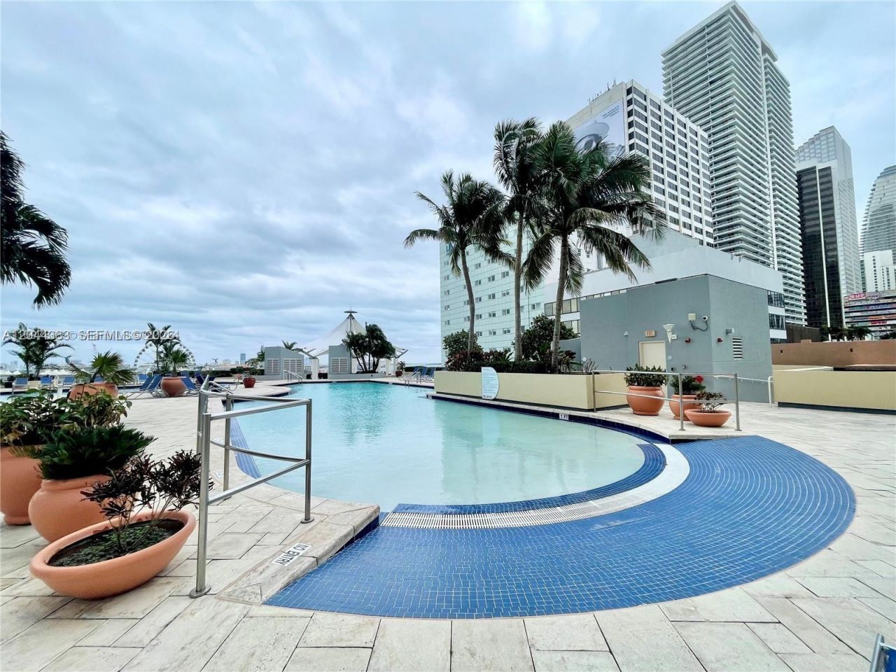 253 NE 2nd St , Unit 2409, Miami, FL 33132 Photo