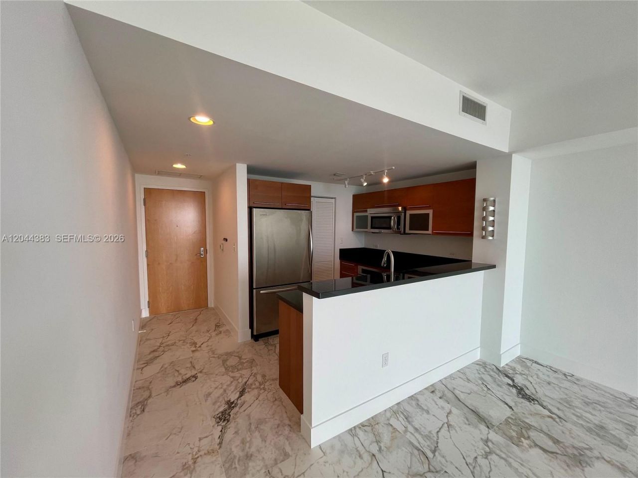 253 NE 2nd St , Unit 2409, Miami, FL 33132 Photo
