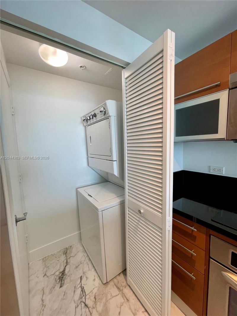 253 NE 2nd St , Unit 2409, Miami, FL 33132 Photo