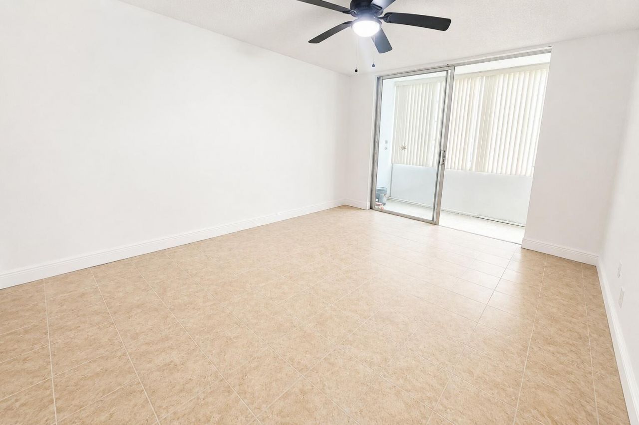 1401 NE Miami Gardens Drive, Unit 180, Miami, FL 33179 Photo