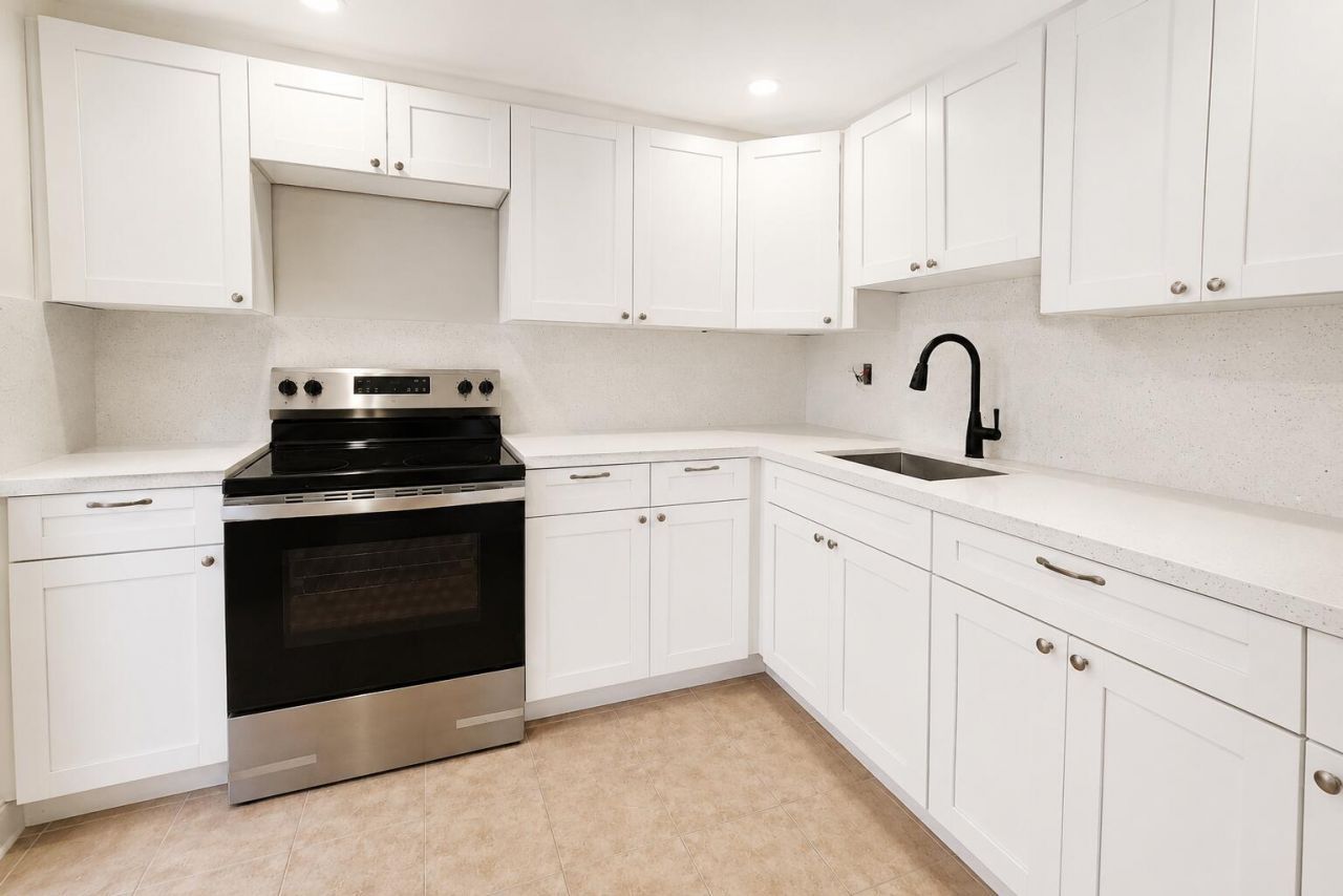 1401 NE Miami Gardens Drive, Unit 180, Miami, FL 33179 Photo