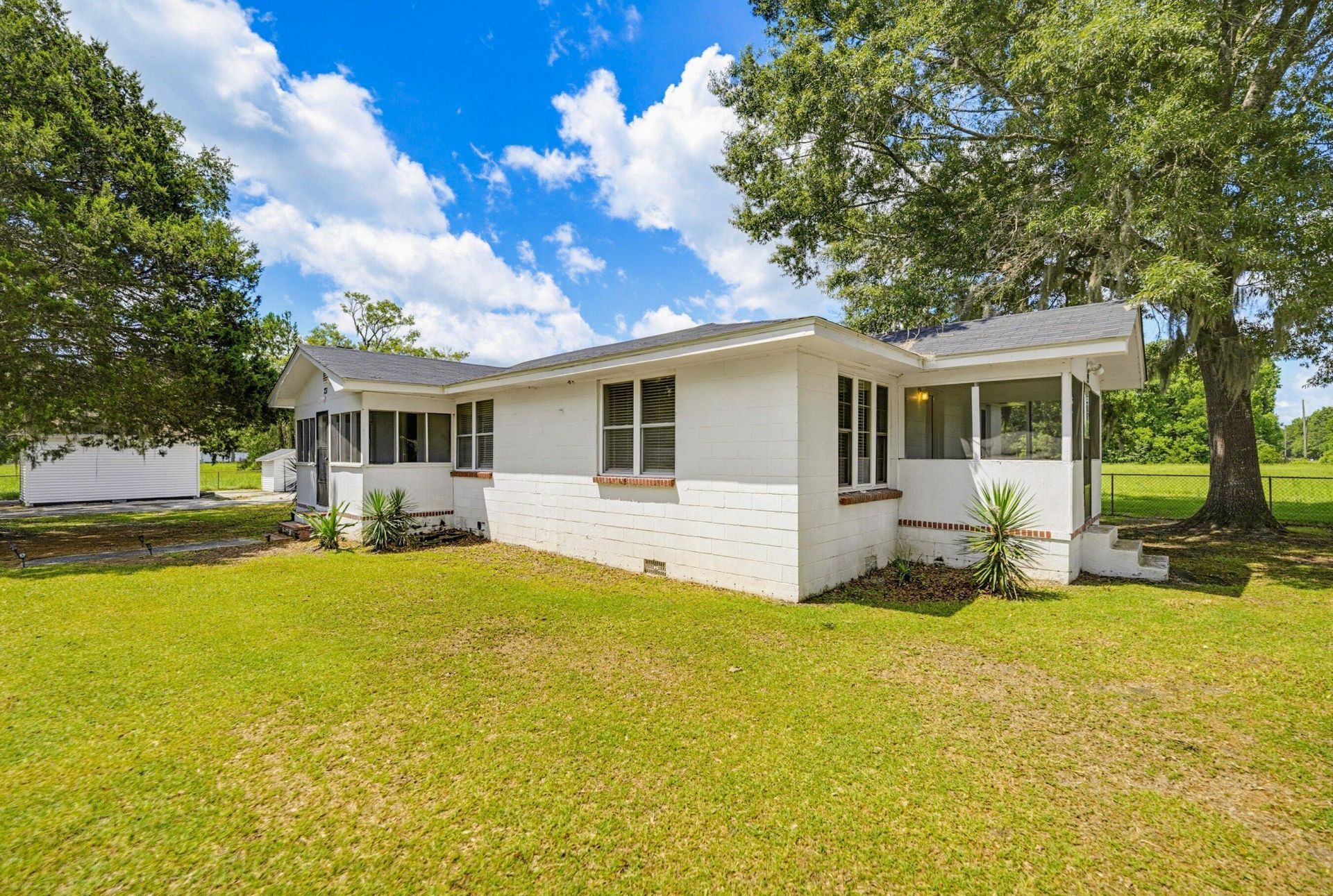 231 Big Estate Circle Photo 10
