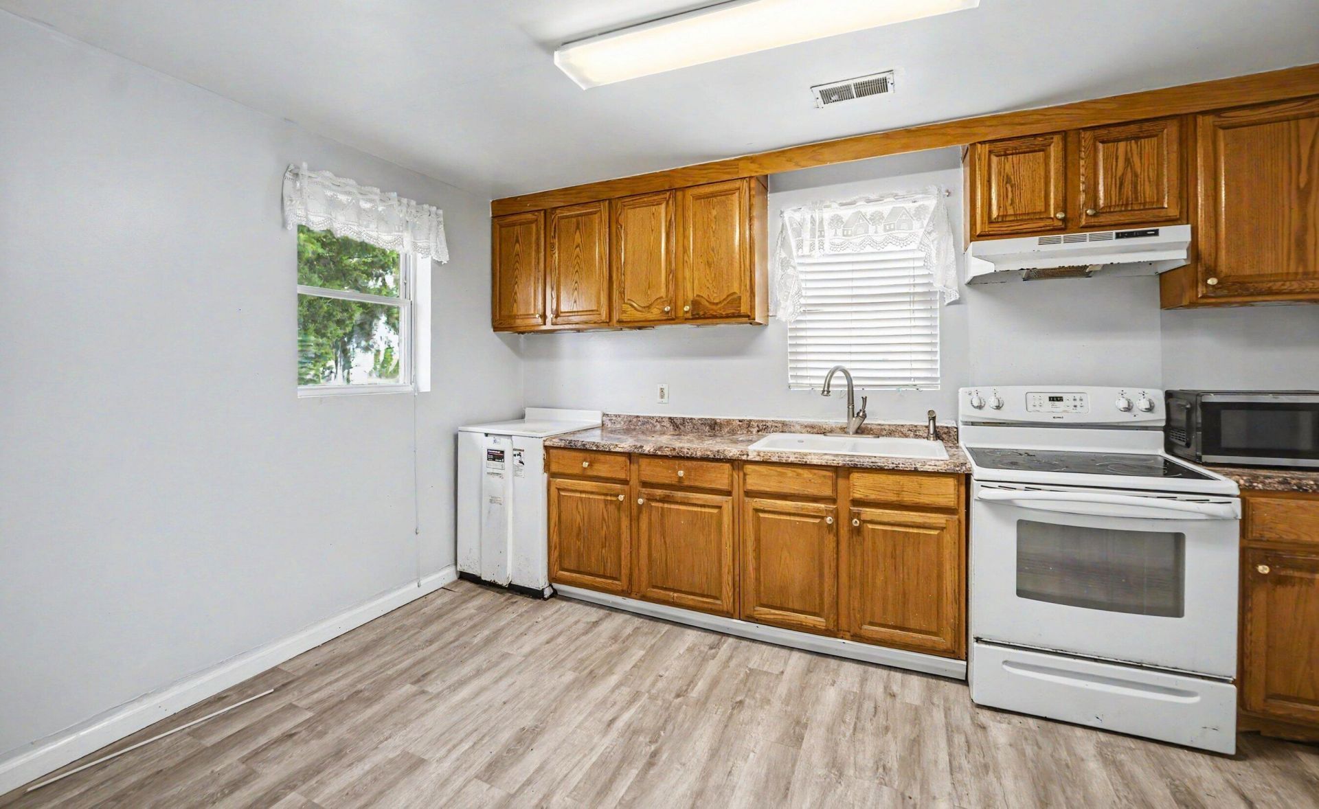 231 Big Estate Circle Photo 15