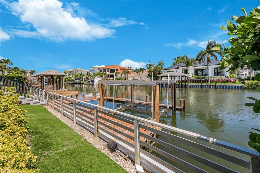 151 Bayview Ave, Naples, FL 34108 Photo