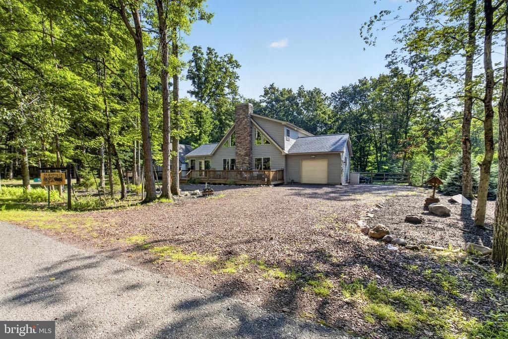 56 KIPLING LANE, ALBRIGHTSVILLE, PA 18210