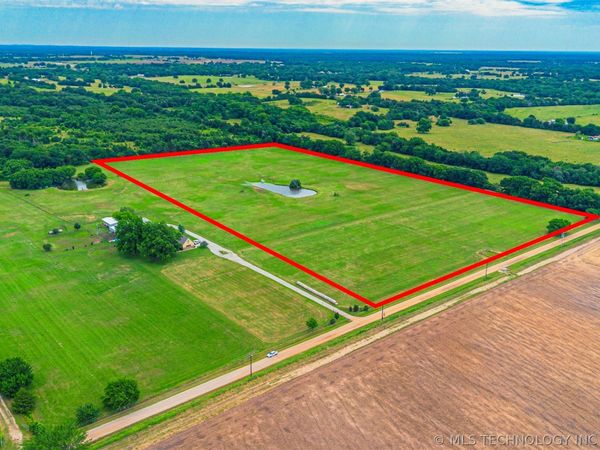 2 Dairy Drive , Hendrix, OK 74741