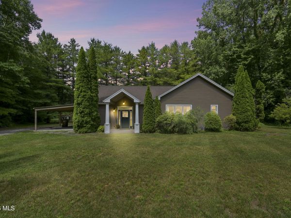 7402 Berridge Road, Whitehouse, OH 43571