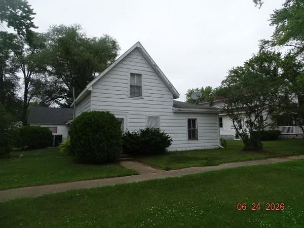 124 E Vallette Street, Oxford, WI 53952