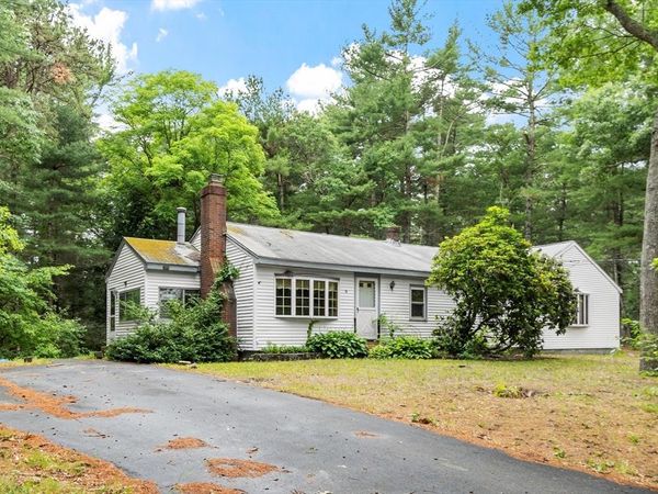 83 Mcclelland Rd, Halifax, MA 02338