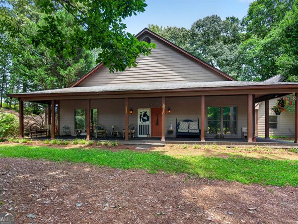 1369 Mobley Bridge Rd, Hogansville, GA 30230