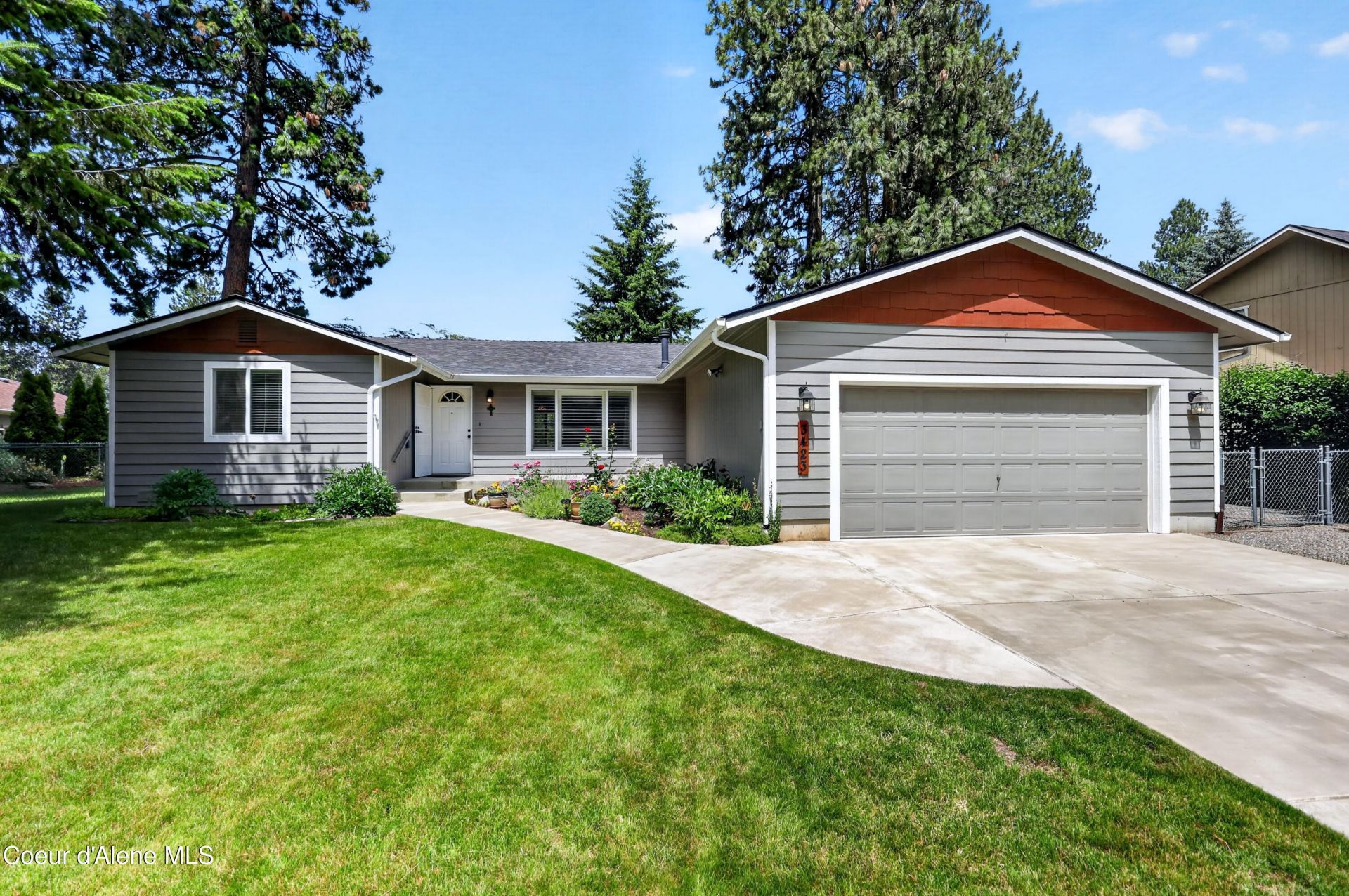 3423 E 1st Ave, Post Falls, ID 83854 Main Photo