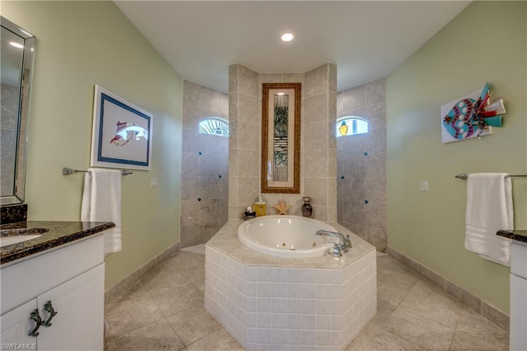 2932 NW 18th Ter, Cape Coral, FL 33993 Photo