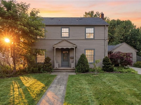 121 E Clen Moore Blvd, New Castle, PA 16105