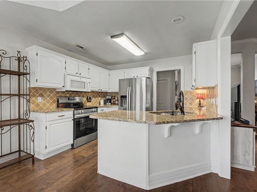 Property Image 8