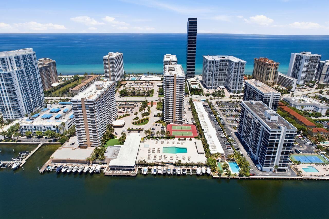 1985 S Ocean Drive, Unit 17d, Hallandale Beach, FL 33009 Photo