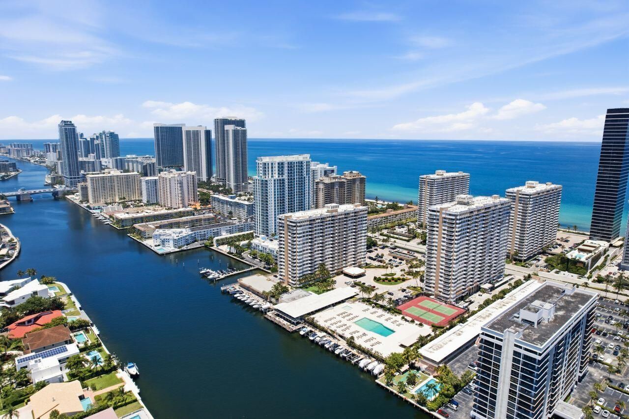 1985 S Ocean Drive, Unit 17d, Hallandale Beach, FL 33009 Photo