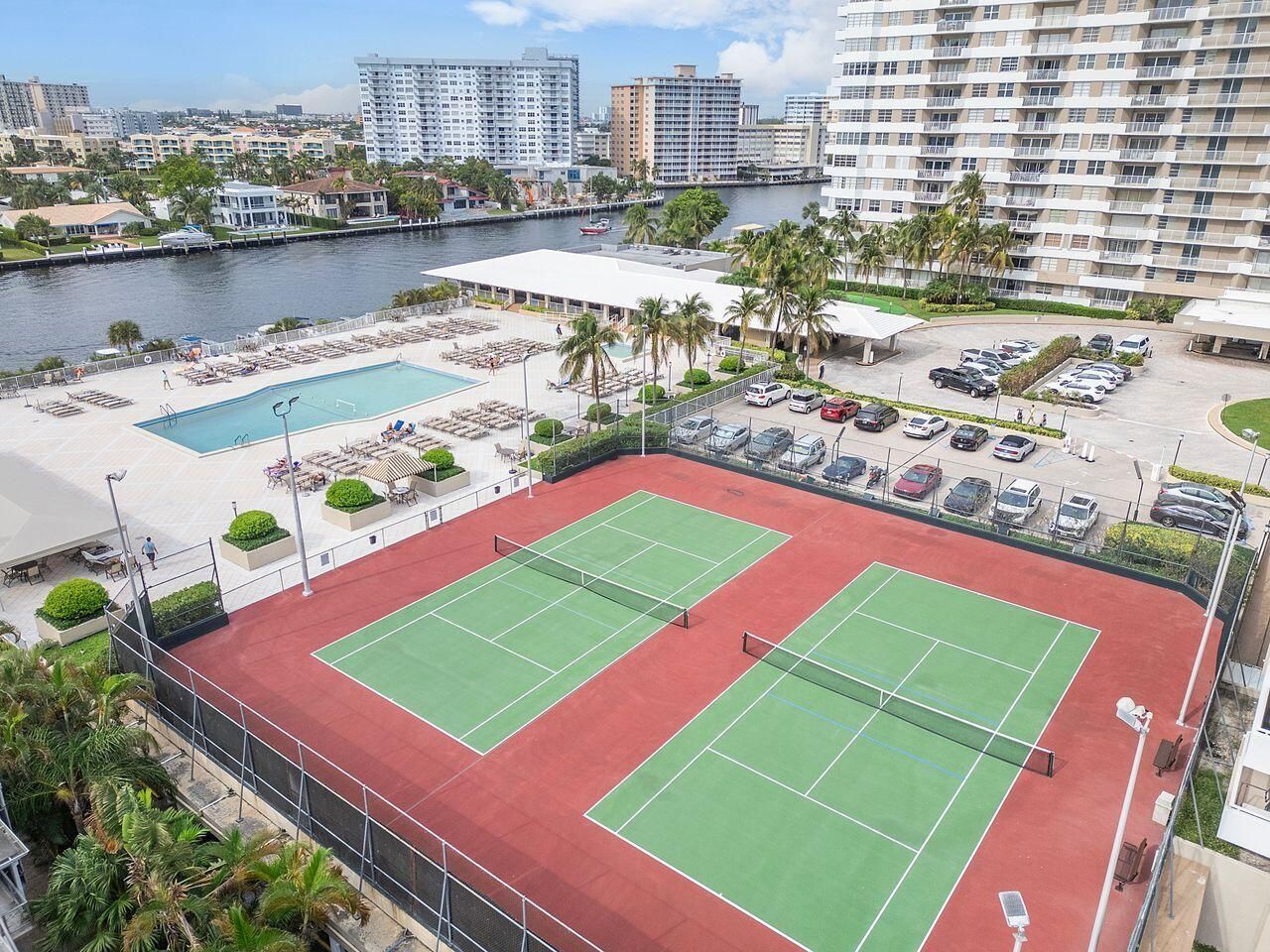 1985 S Ocean Drive, Unit 17d, Hallandale Beach, FL 33009 Photo