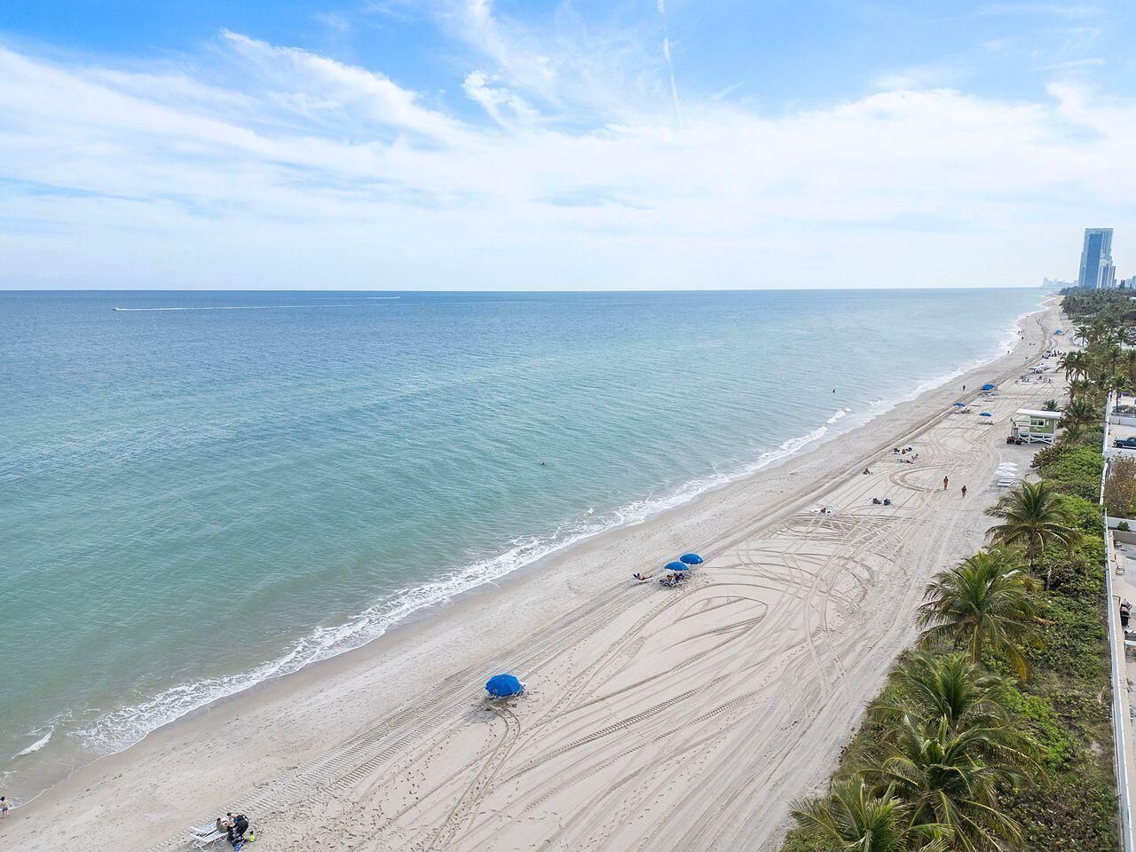1985 S Ocean Drive, Unit 17d, Hallandale Beach, FL 33009 Photo