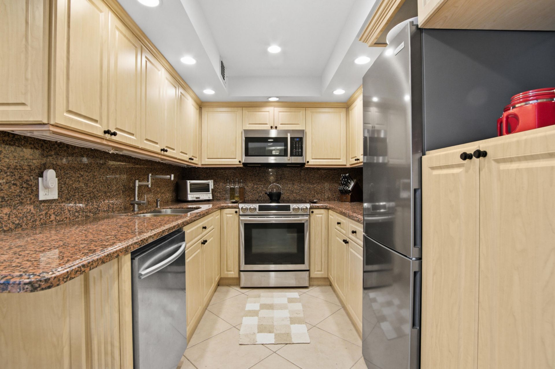 1985 S Ocean Drive, Unit 17d, Hallandale Beach, FL 33009 Photo