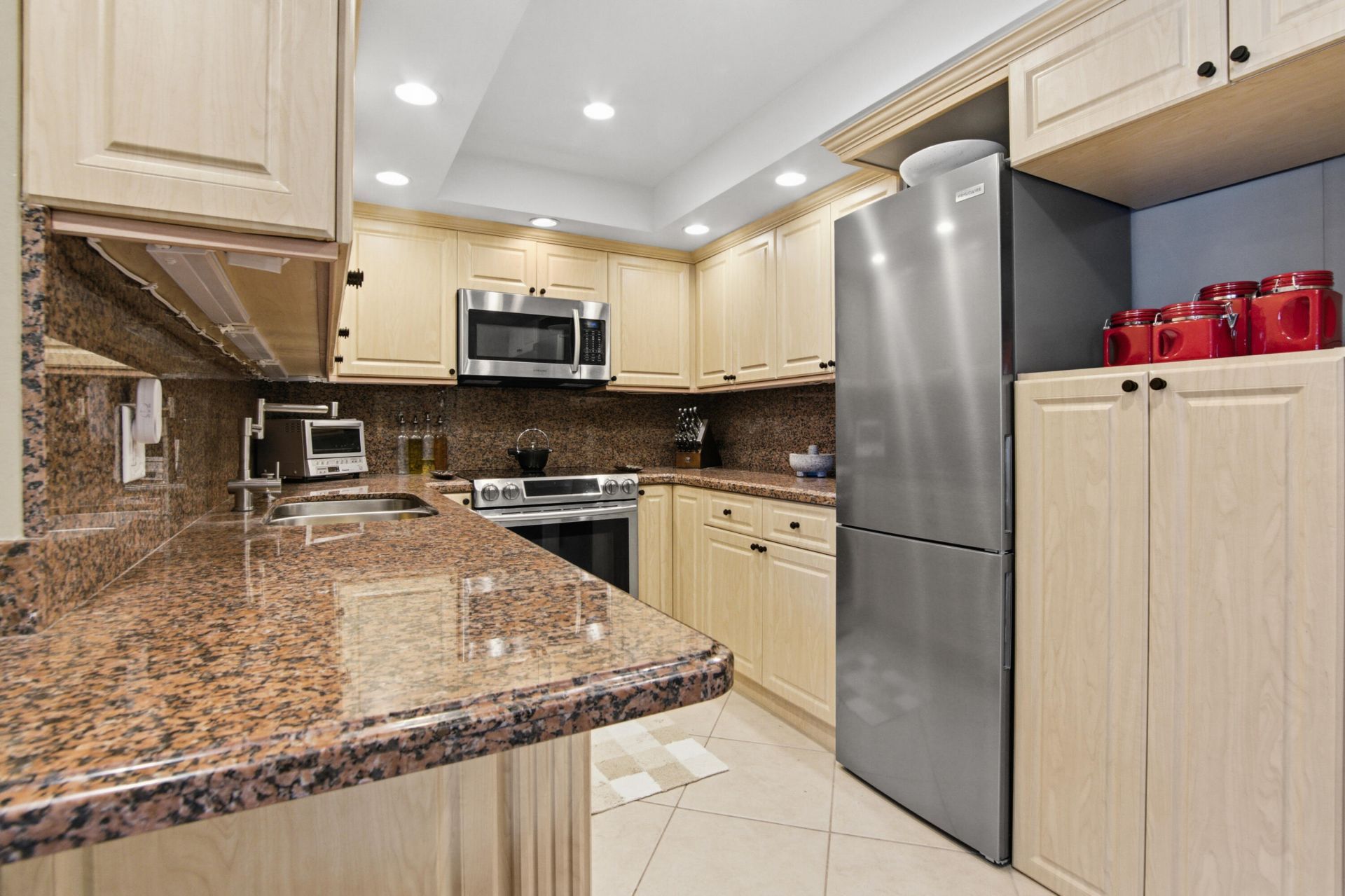 1985 S Ocean Drive, Unit 17d, Hallandale Beach, FL 33009 Photo