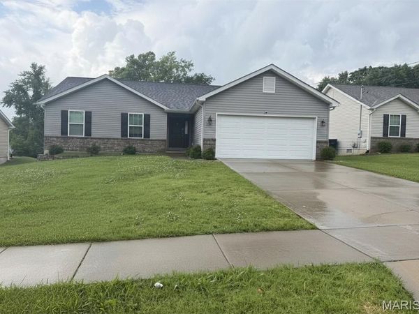 3611 Welland Avenue , Bridgeton, MO 63044