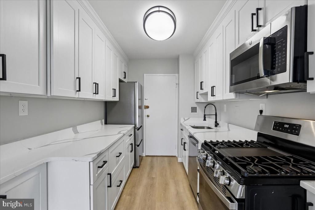 6621 Wakefield Drive, Unit 507, Alexandria, VA 22307 Main Photo