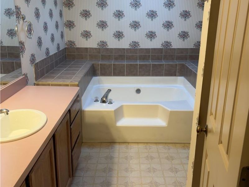 3375 Ash Lane, Cuyahoga Falls, OH 44223 Photo 18