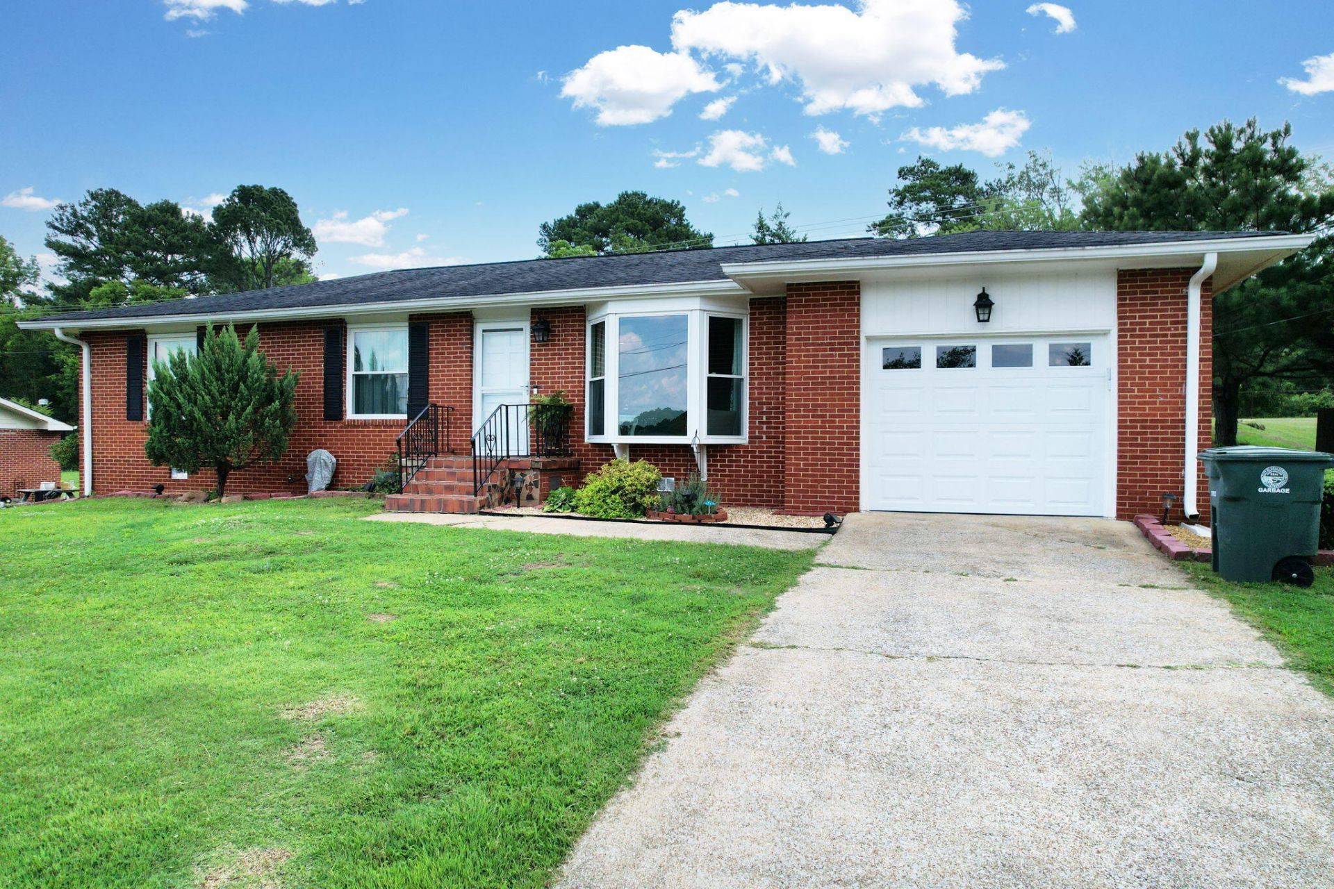 4906 Adelia Drive, Chattanooga, TN 37416 Main Photo