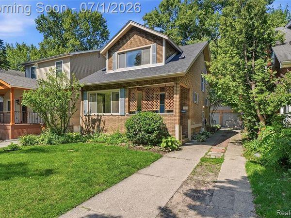 715 Laprairie Street, Ferndale, MI 48220