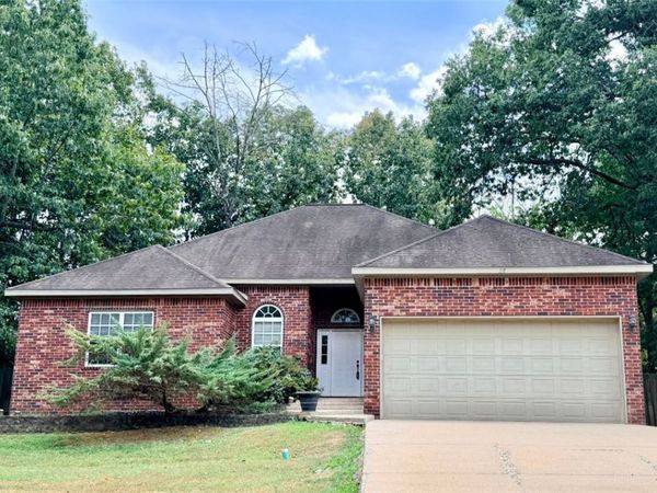 28 Harborough Drive, Bella Vista, AR 72714