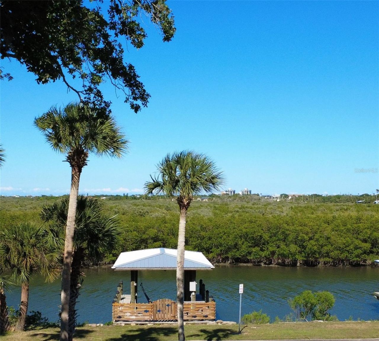 622 N Riverside Drive , New Smyrna Beach, FL 32168 Photo