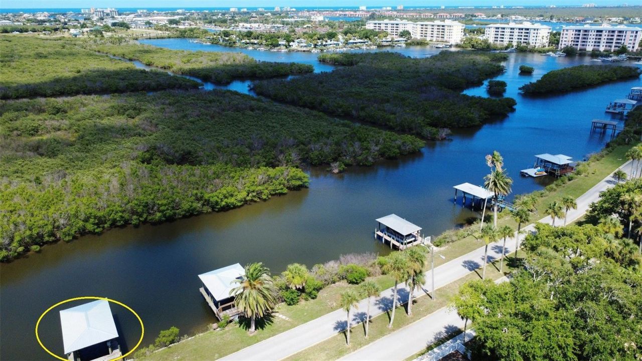622 N Riverside Drive , New Smyrna Beach, FL 32168 Photo