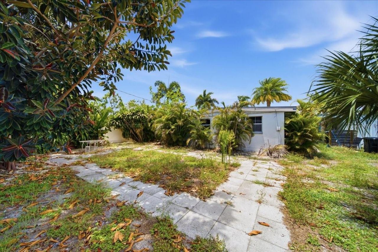 2316 Holyoke Avenue , Bradenton, FL 34207 Photo
