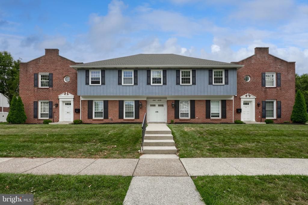 443 W CARACAS AVENUE W , HERSHEY, PA 17033