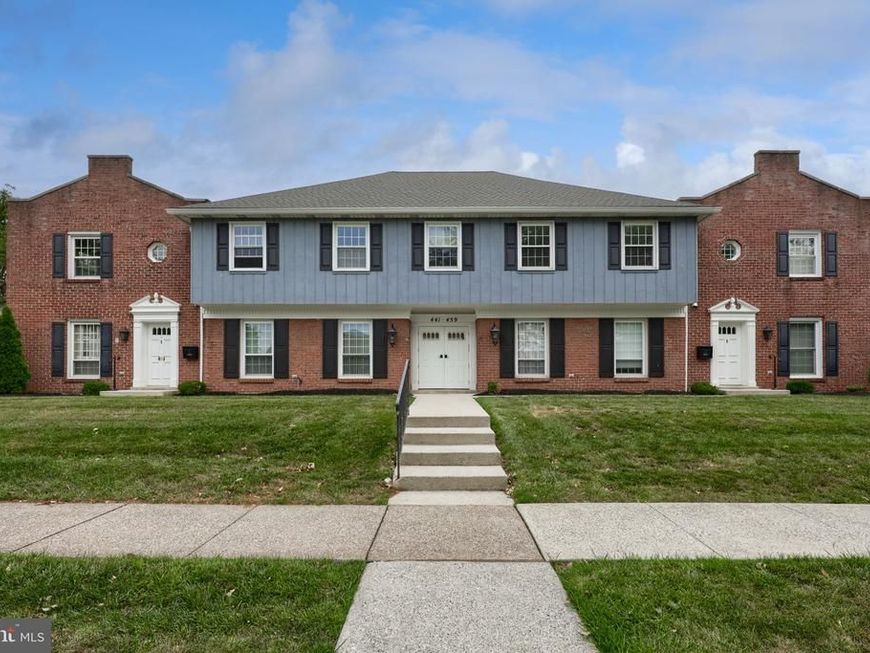 443 W Caracas Avenue W, Hershey, PA 17033 Main Photo