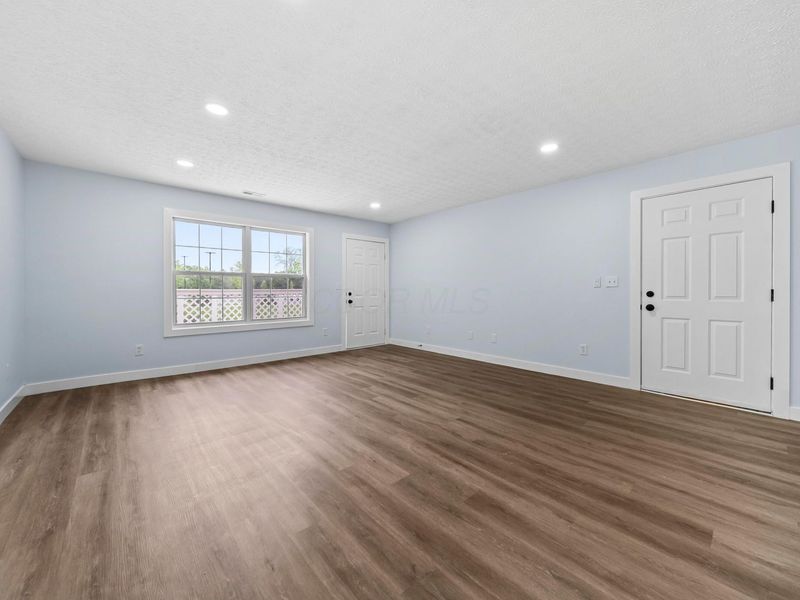 185 Groveport Pike, Unit 4C, Canal Winchester, OH 43110 Photo 17