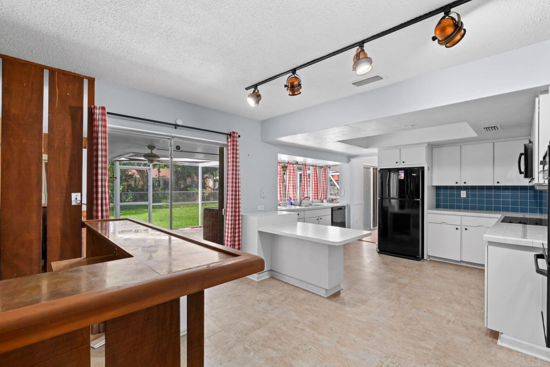 2140 NE 206th Street, Miami, FL 33179 Photo
