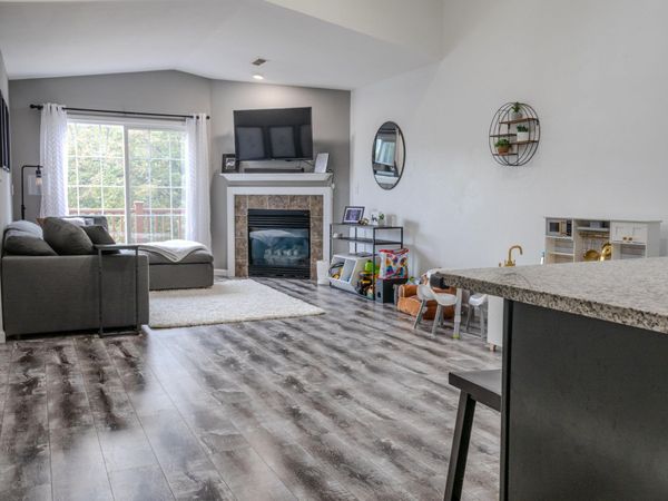 N17W26873 E Fieldhack Dr, Unit G, Pewaukee, WI 53072