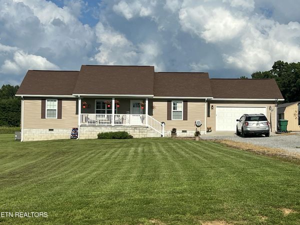 233 Georgee Rd, Jamestown, TN 38556