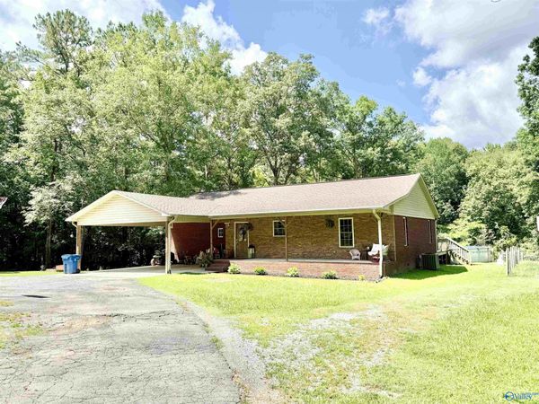5261 Gilmer Lane, Rainbow City, AL 35906