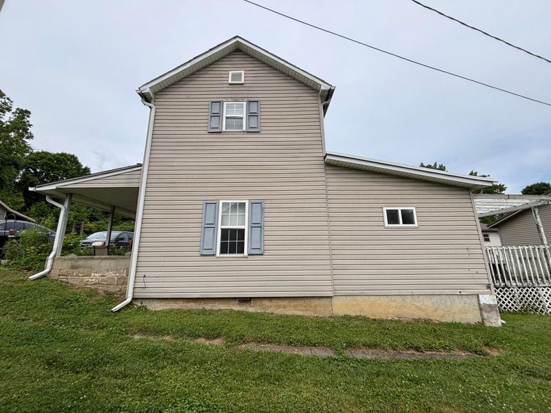1374 Charles Street , Logan, OH 43138 Photo 3