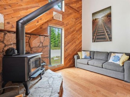50676 Conifer Dr, Soda Springs, CA 95728 Photo