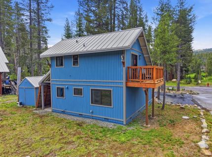 50676 Conifer Dr, Soda Springs, CA 95728 Photo