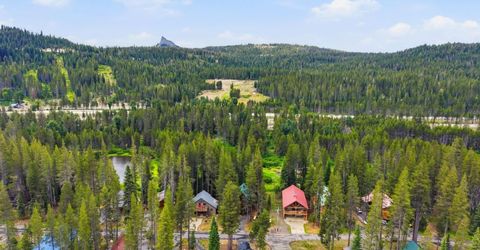50676 Conifer Dr, Soda Springs, CA 95728 Photo