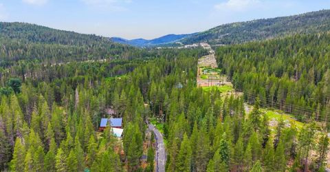 50676 Conifer Dr, Soda Springs, CA 95728 Photo