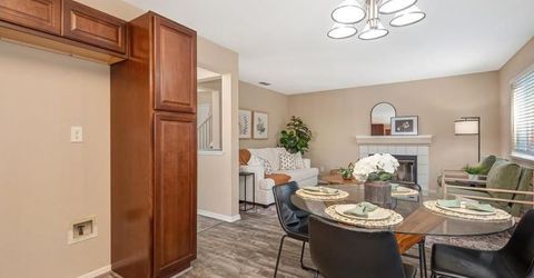 8749 White Cedar Ln, Elk Grove, CA 95758 Photo